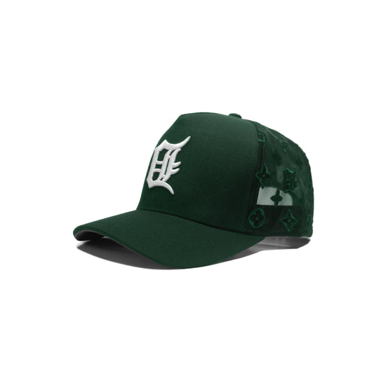 Gorra con visera verde y monograma de Detroit