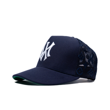 Load image into Gallery viewer, NY Monogram Snapback