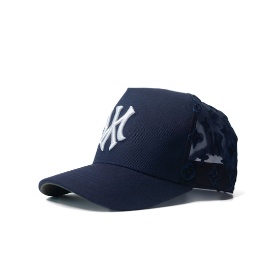 Gorra snapback azul marino con monograma de NY