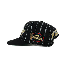 Load image into Gallery viewer, Lakers - Pinstripe Snapback